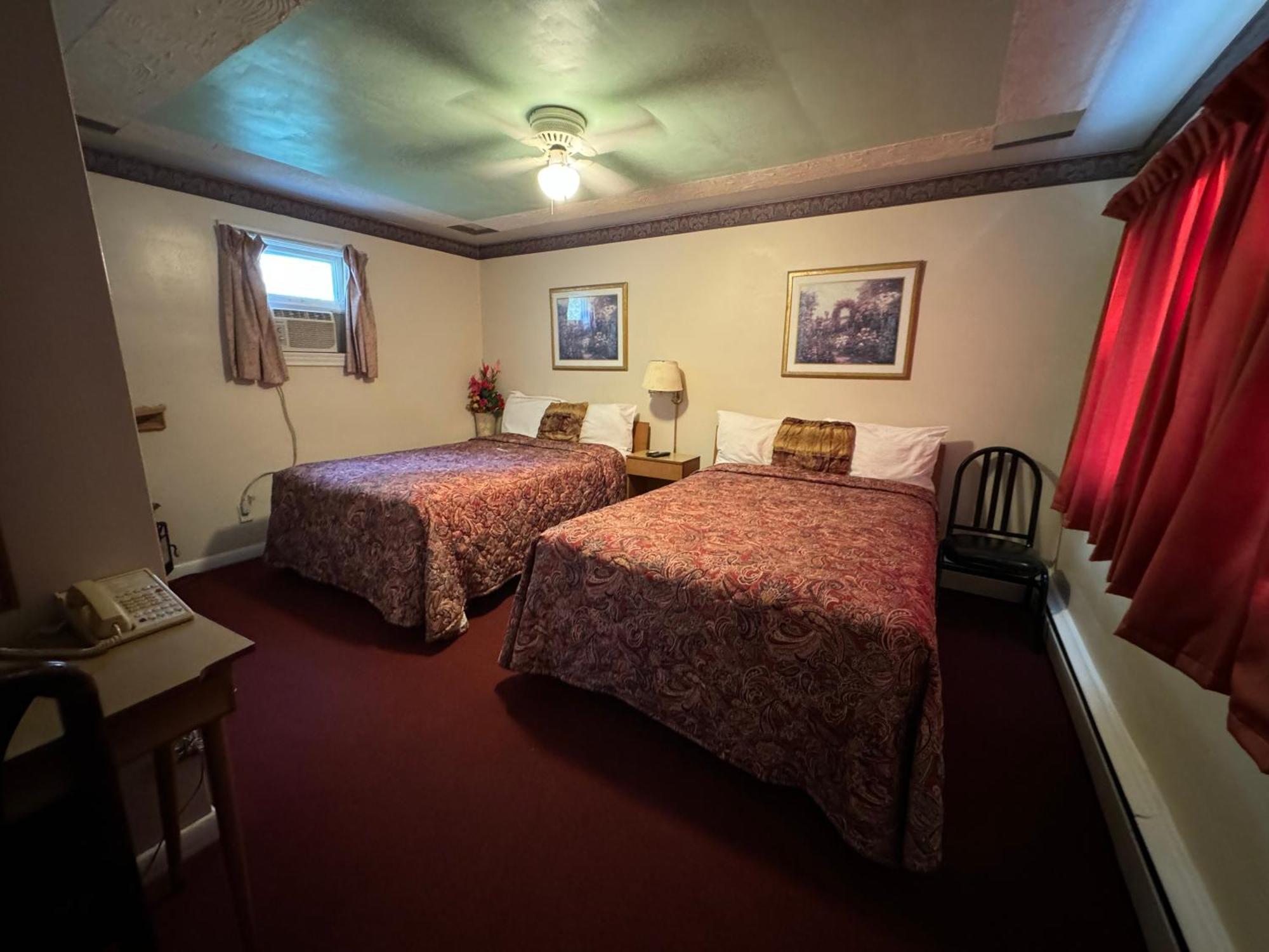 Holiday Motel Orillia Exterior foto